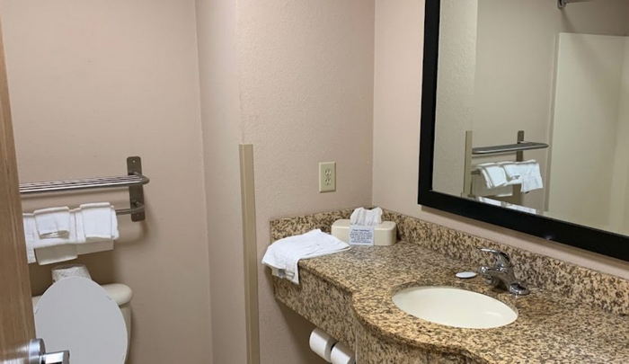 Edgewood Motel (Quality Inn, Comfort Inn, Super Inn) - From Web Listing